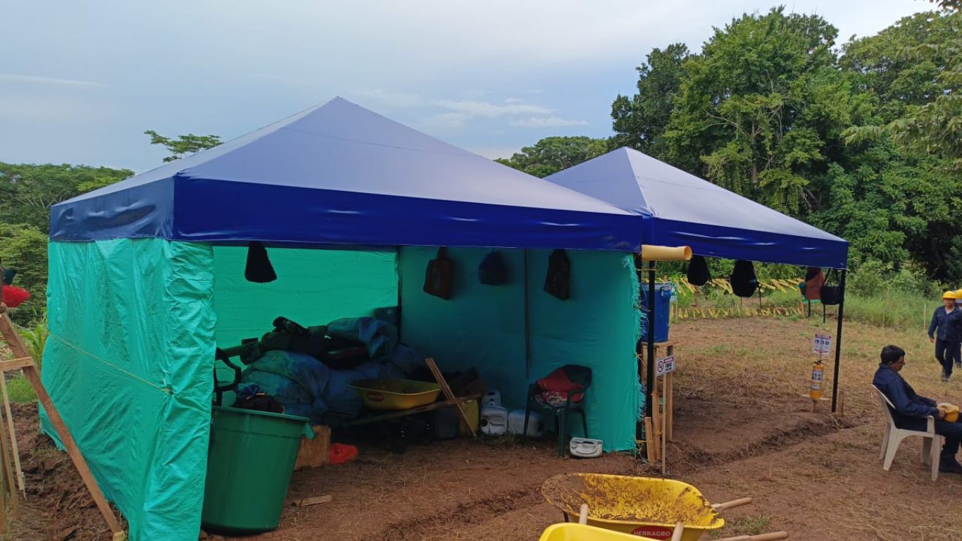 Carpa tipo kiosco 4x4 en Cartagena
